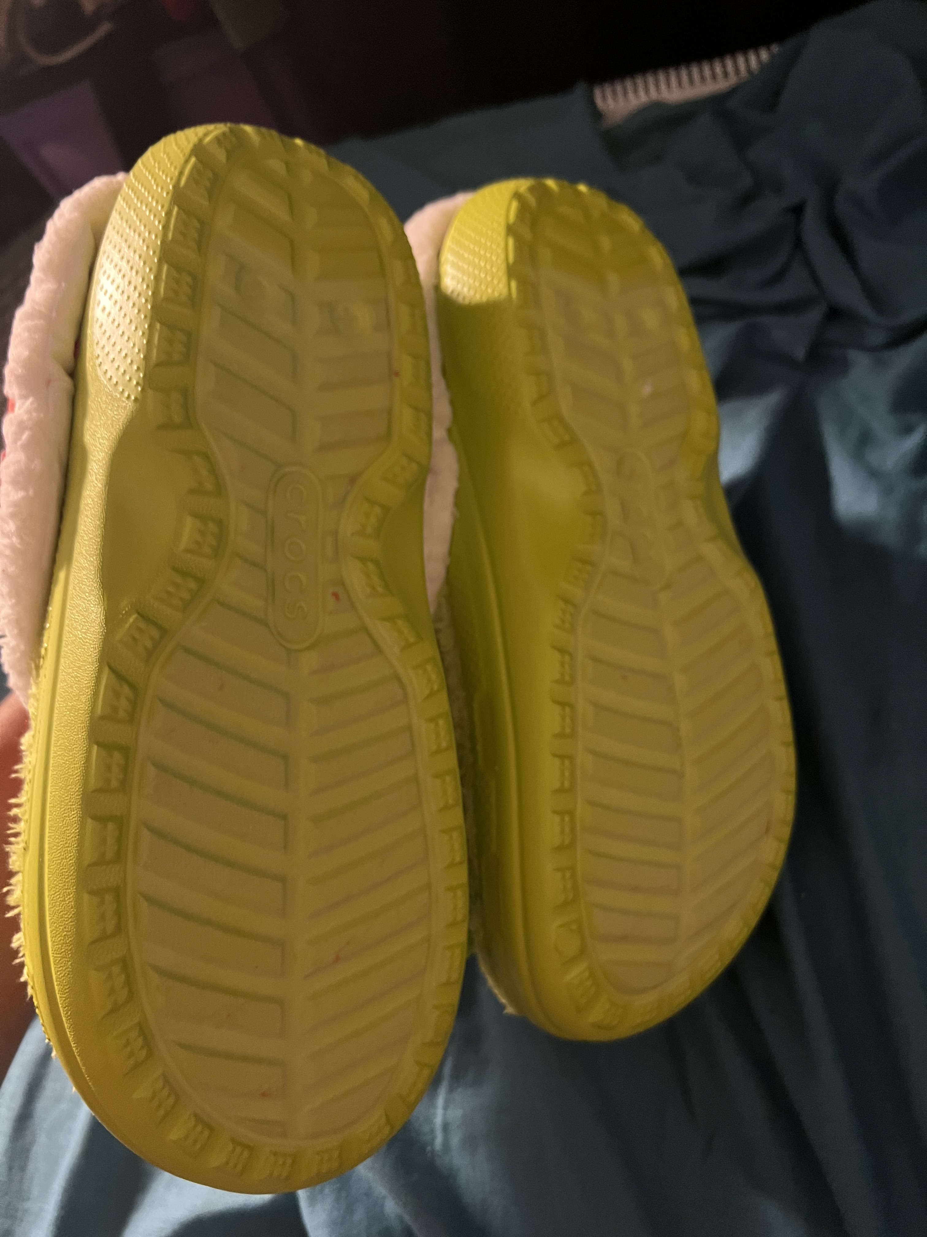 Crocs grinch - Image 3