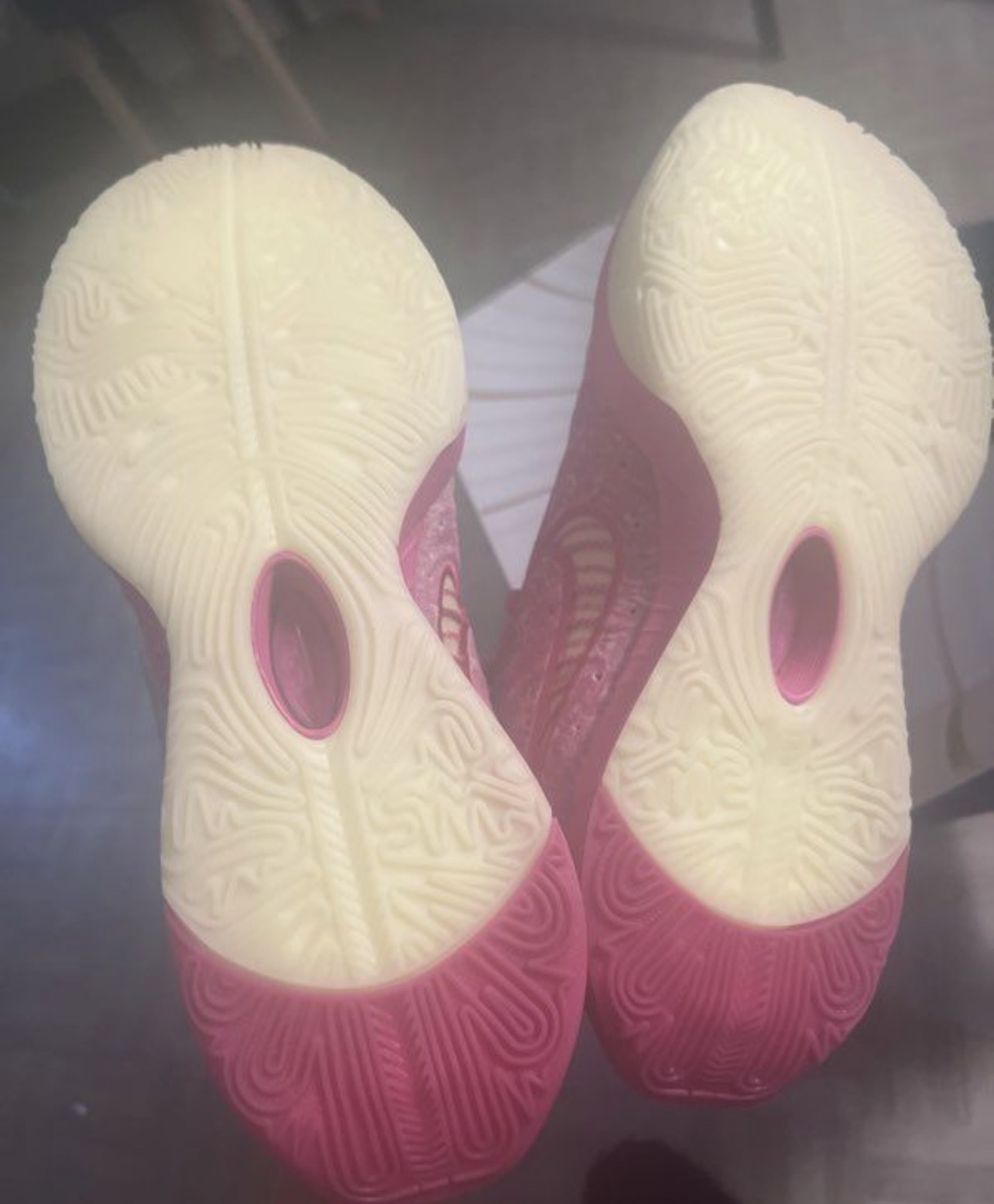 Chaussure LeBron XXI - Image 4